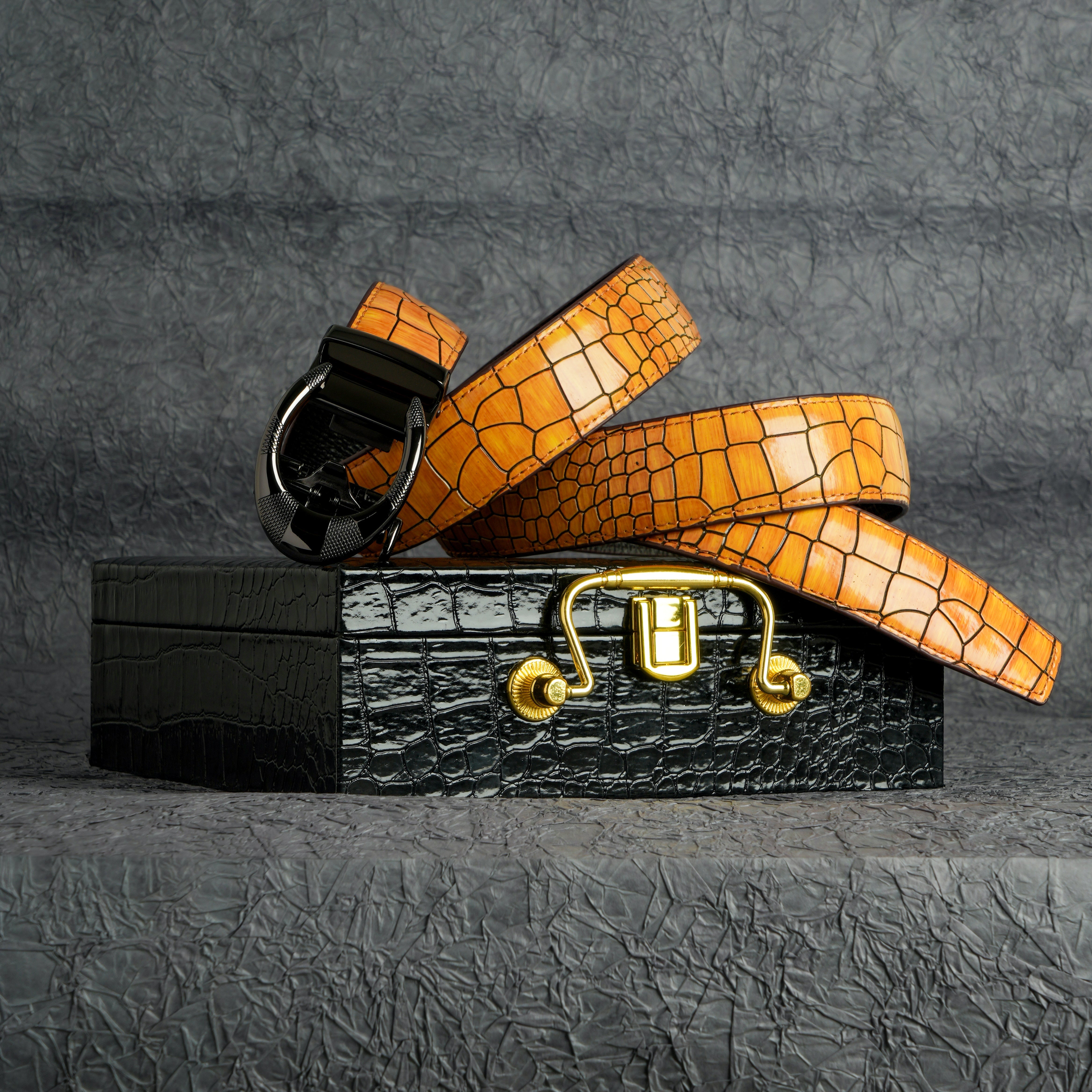 TORTOISE CRACK VEGETABLE TANNED 100% LEATHER BELT WITH CLASSIC BUCKLE