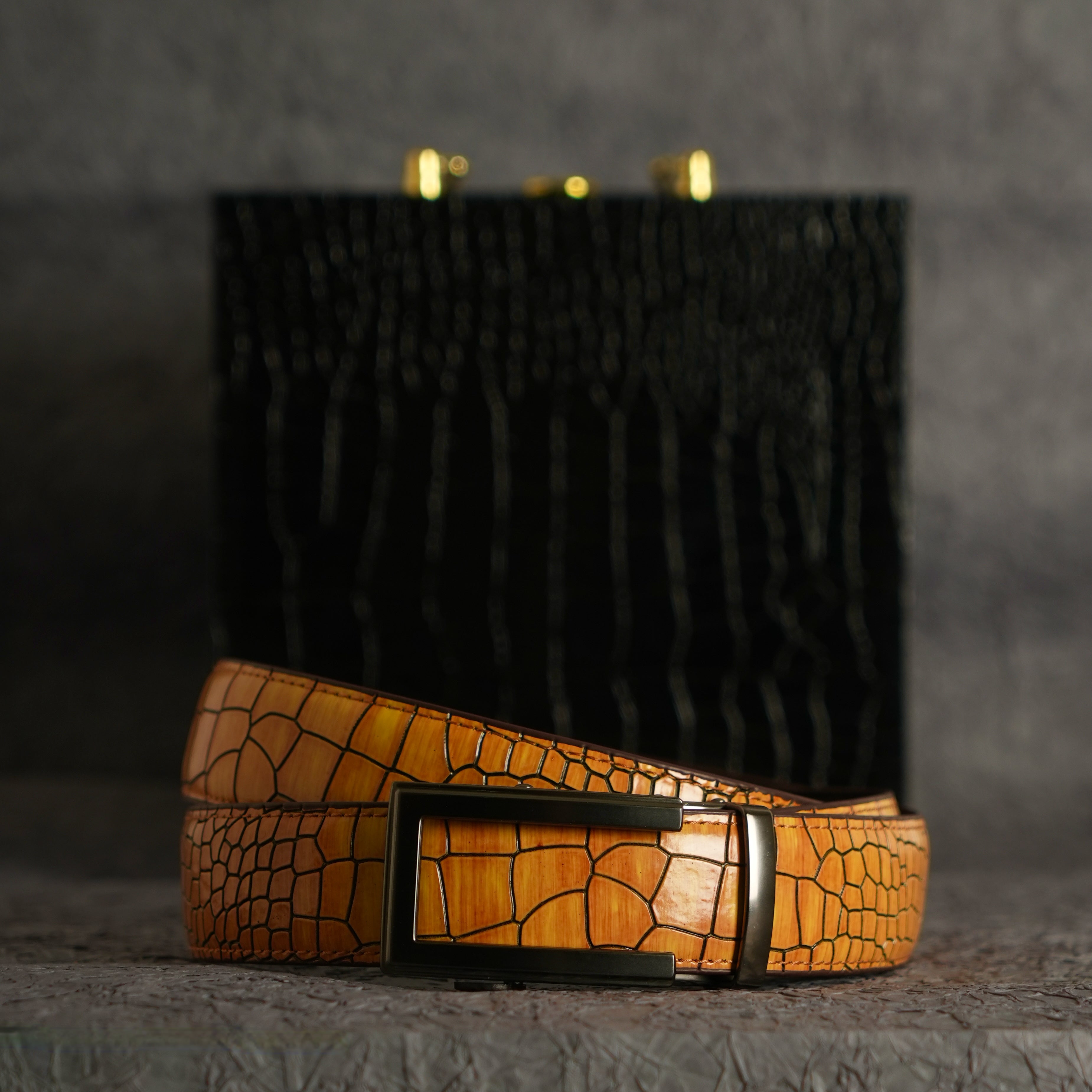 TORTOISE CRACK VEGETABLE TANNED 100% LEATHER BELT WITH CLASSIC BUCKLE