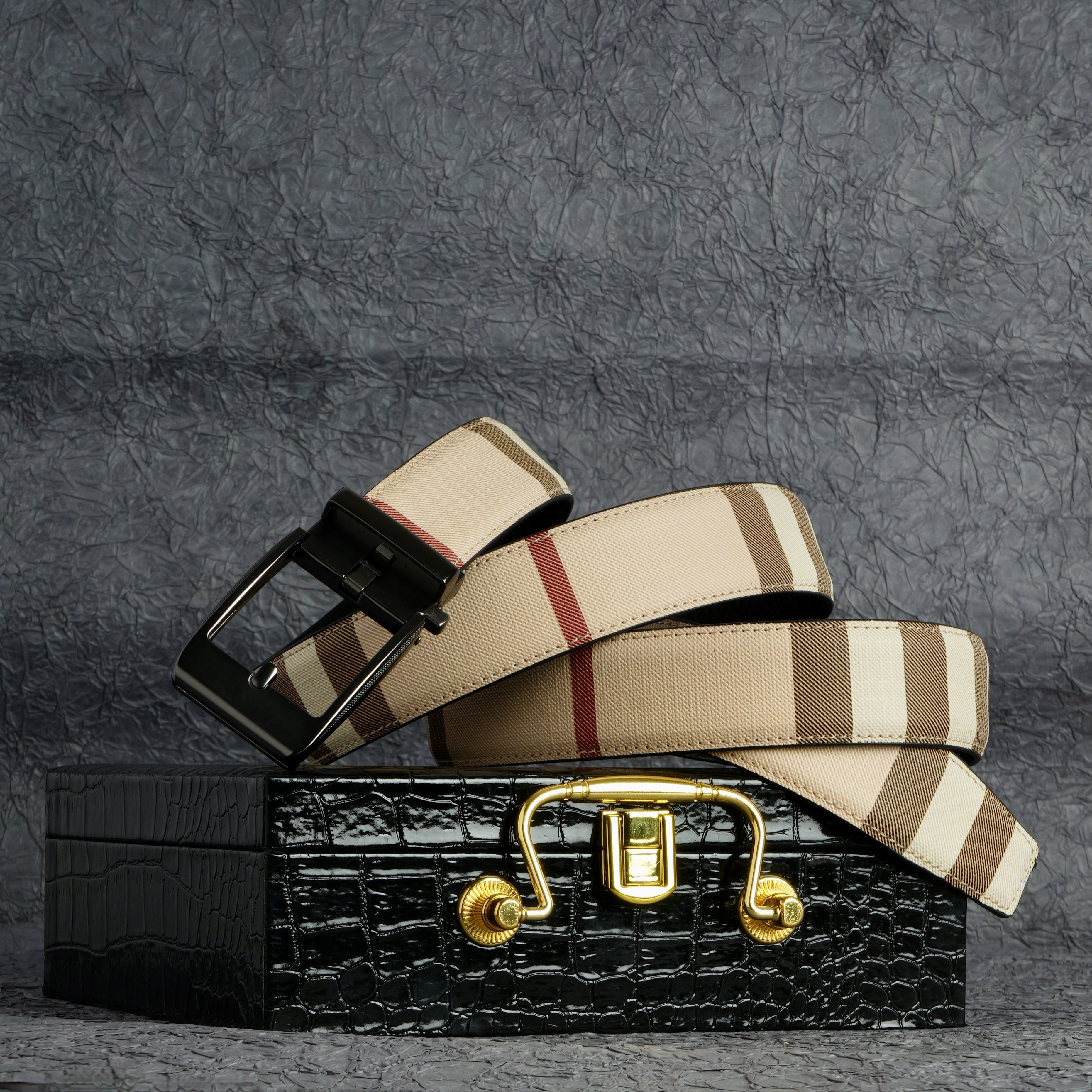 VEGETABLE TANNED 100% LEATHER BELT WITH CLASSIC BUCKLE