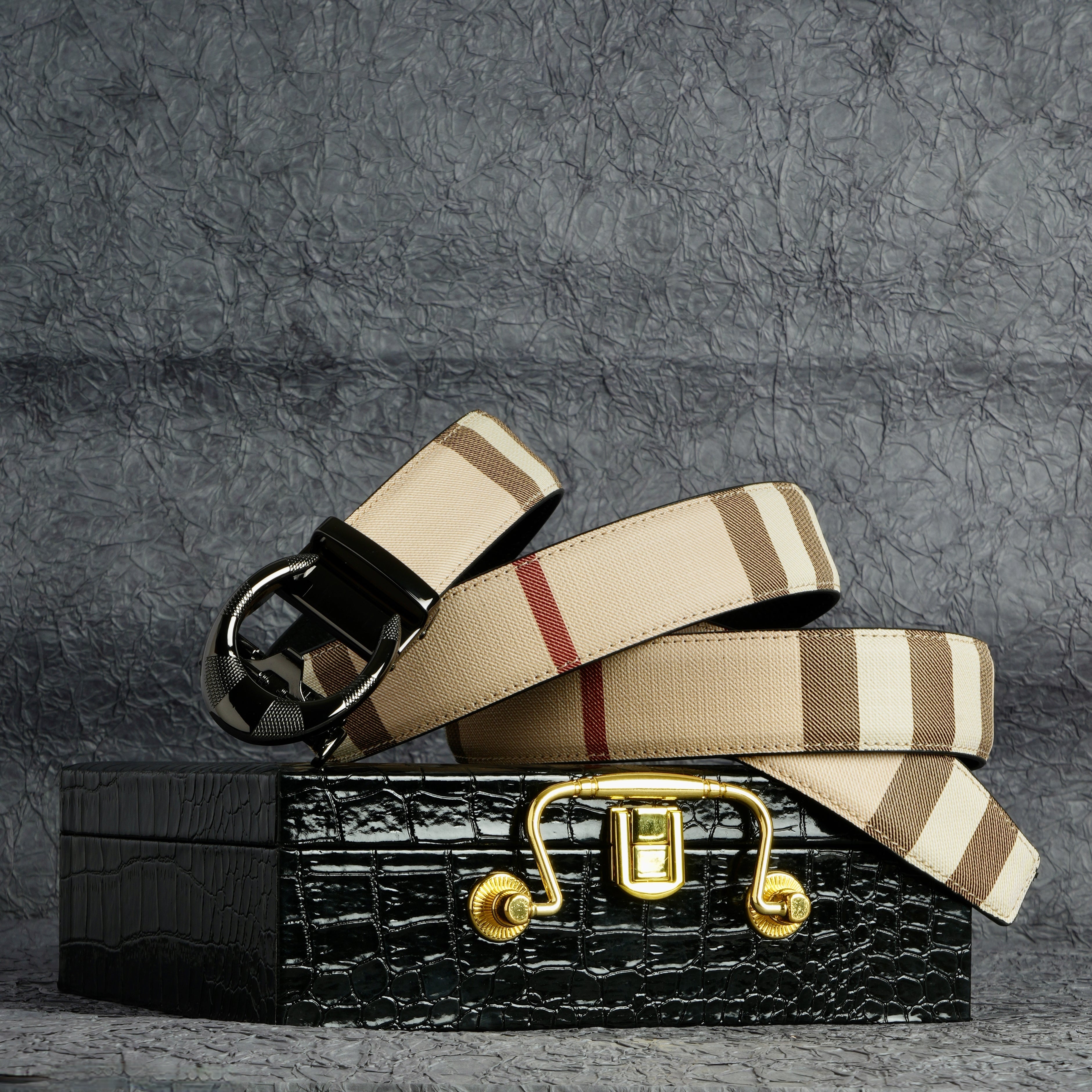 VEGETABLE TANNED 100% LEATHER BELT WITH CLASSIC BUCKLE